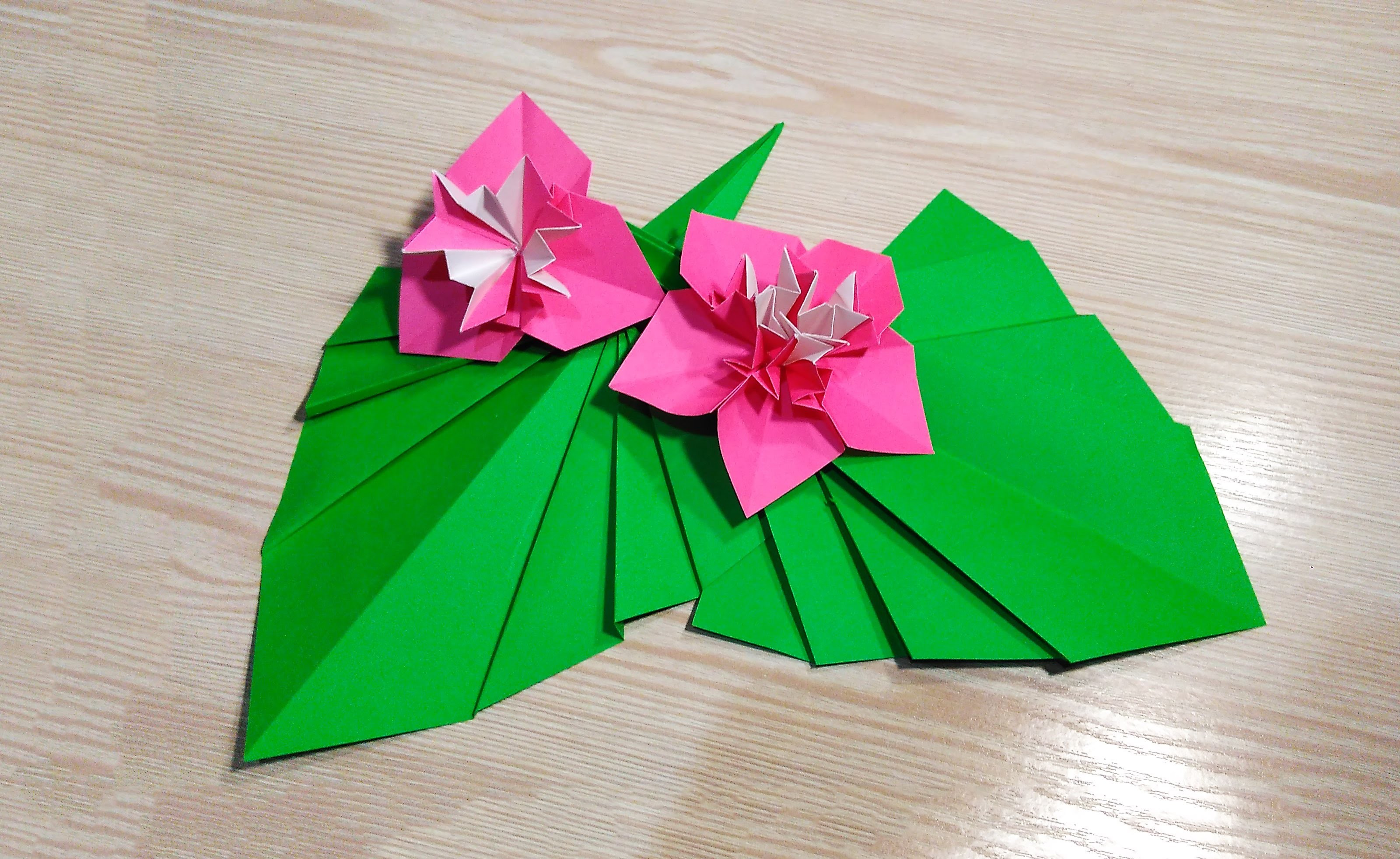  Origami  leaf  for decor Easy  way to decorate your room 
