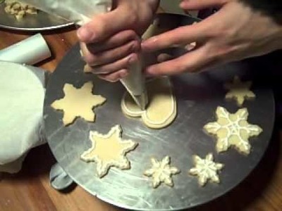 Episode 36  - 123 Dough and Cookie Decorating Techniques - 2-6-11 - The Aubergine Chef