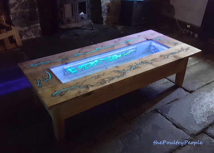 DIY Pallet Coffee Table - Glow in the dark wood projects with  Lichtenberg