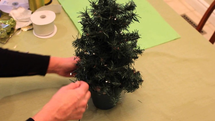 How To Decorate A Mini Christmas Tree