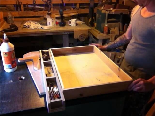 Making and adding a drawer to a table