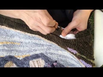 Rug Hooking- How To Crochet the Edge of a Hooked Rug