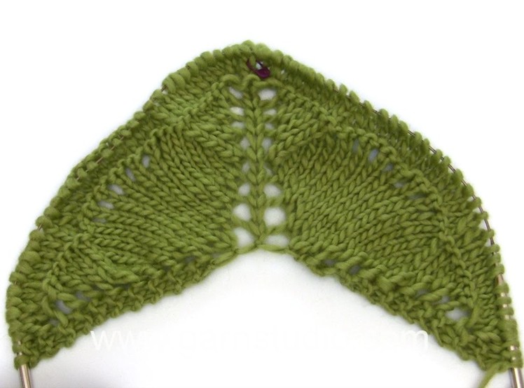 DROPS Knitting Tutorial: How to work the charts for the shawl in DROPS Extra 0-1203