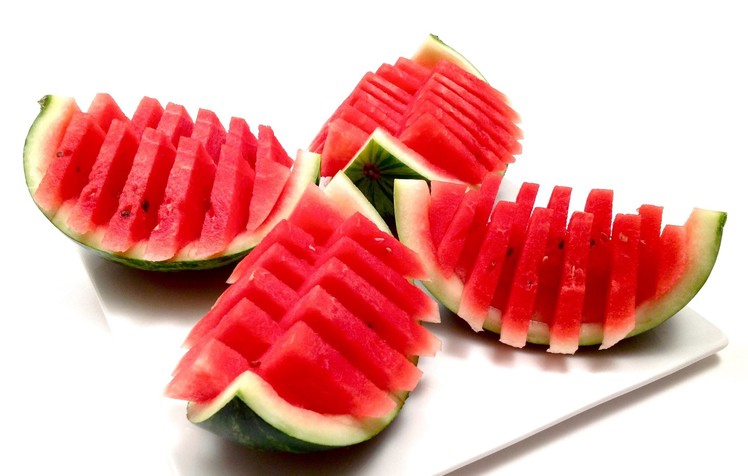 How to Quickly Cut and Serve a Watermelon (HD)