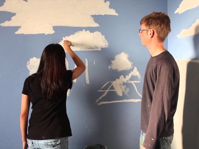 Dimi Paints a Cloud with Mural Joe