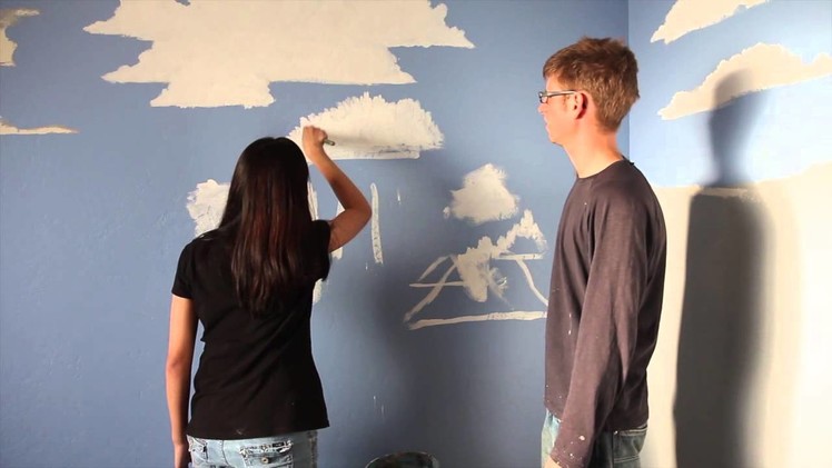 Dimi Paints a Cloud with Mural Joe