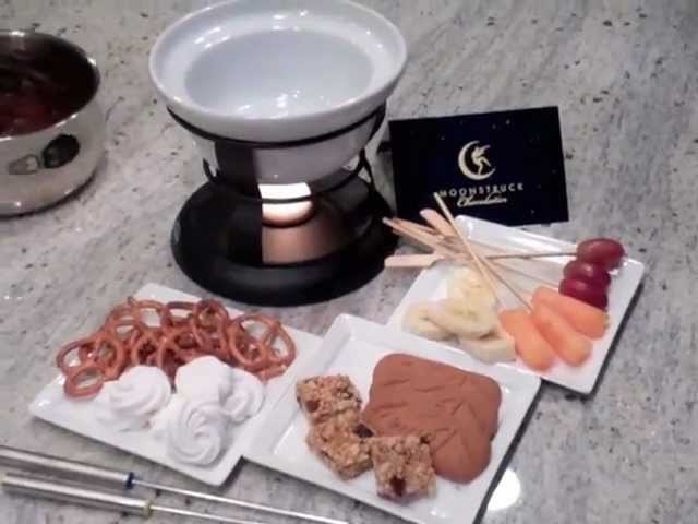 Recipe to make chocolate fondue at home by Moonstruck Chocolate