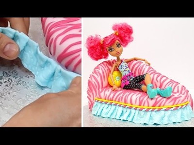 Monster High Doll Sofa Cake- How To by CakesStepbyStep