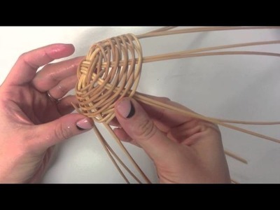 Weaving a Round Reed Basket