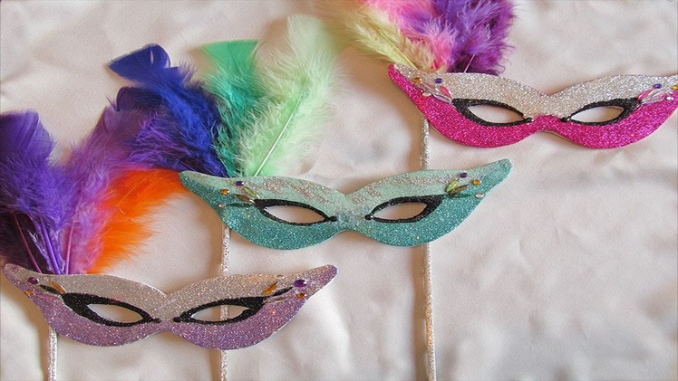 DIY Mardi Gras style ‎masks‬ with Fine Glitter Fast version
