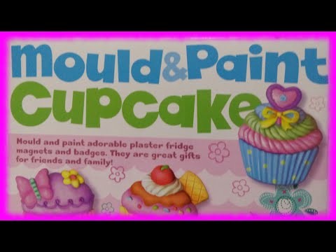4M Mould & Paint Cup Cake DIY Fridge Magnet and Badge ♥ Toys World Video