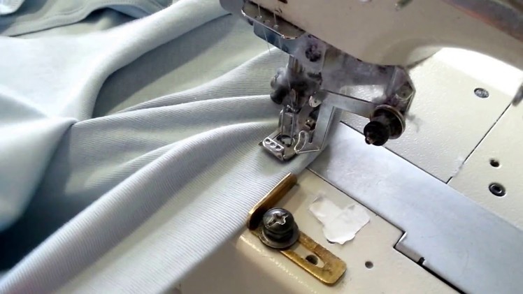 DIY Kurs szycia na dwuigłówce podwijanie koszulki Sewing course. Sewing the bottom of the T-shirts