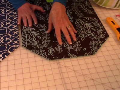 How to Make a Table Runner Pointed and Round