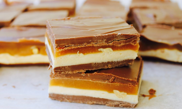 Easy recipe: How to make no-bake Snickers slice