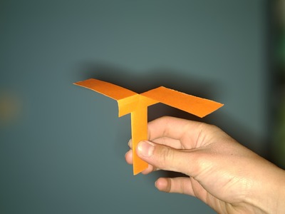 How to make a paper helicopter that flies.Vliegende helikopter van papier maken