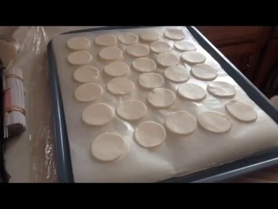 How To Freeze Fondant Details Ahead Of Time for Cake Decorating