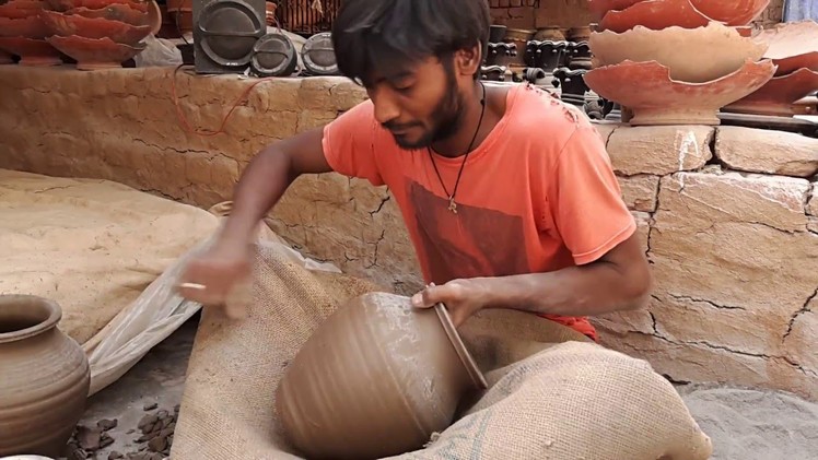 How to make clay pots without a wheel