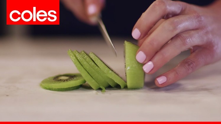 How to peel a kiwifruit the easiest way