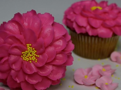 How To Pipe Cherry Blossoms With Buttercream On  Cupcakes