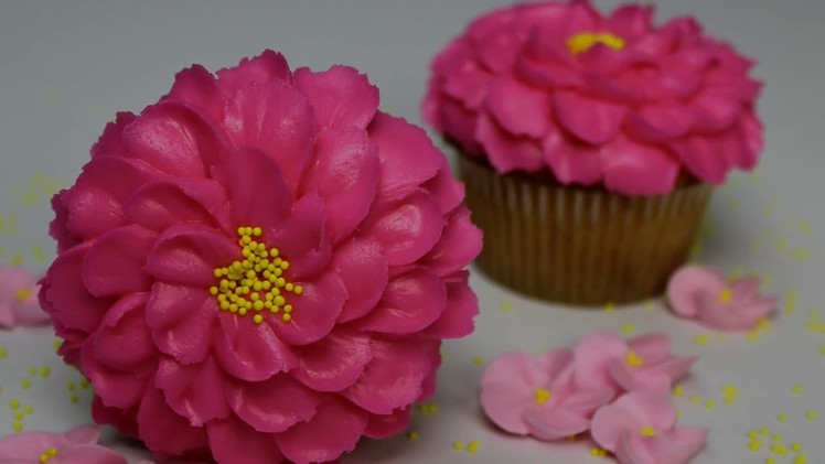 How To Pipe Cherry Blossoms With Buttercream On  Cupcakes