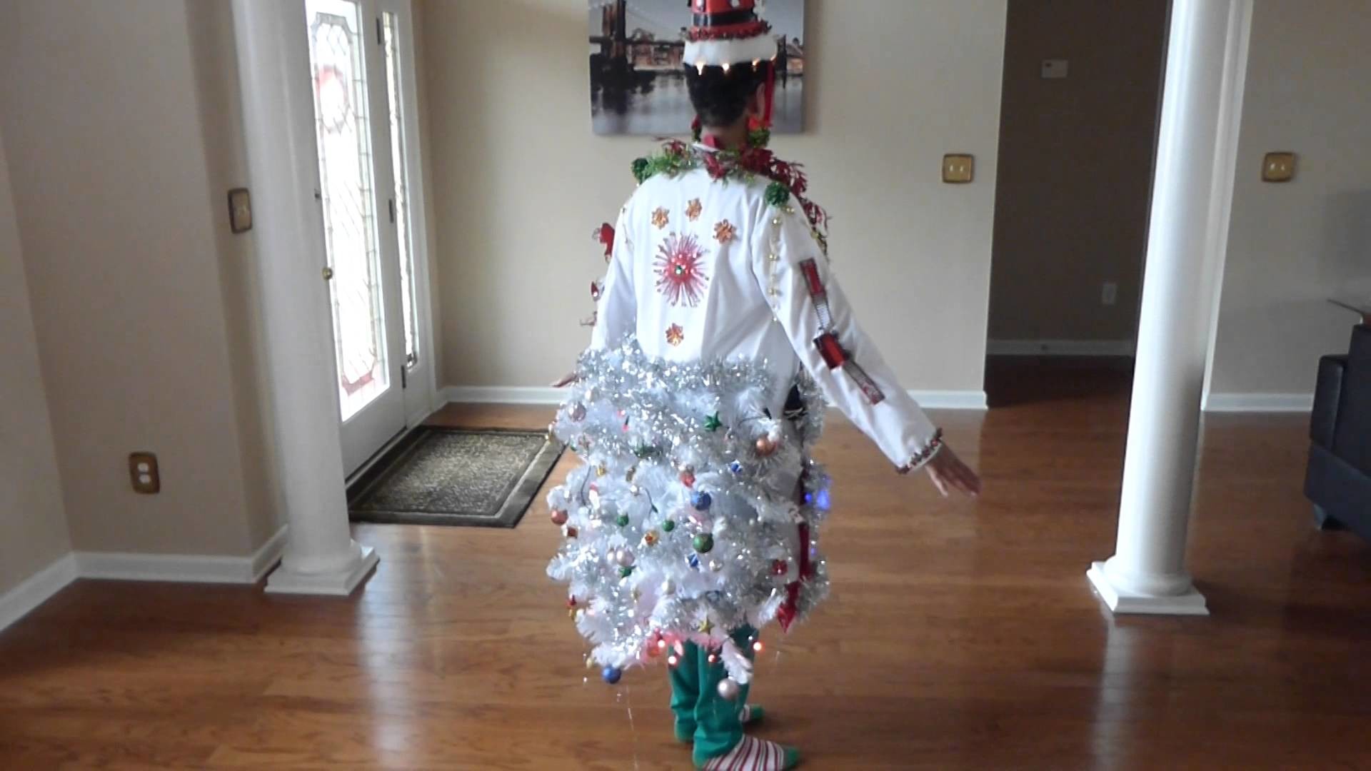DIY Ugly Christmas Sweater. Outfit with lights, music, & scents 2016