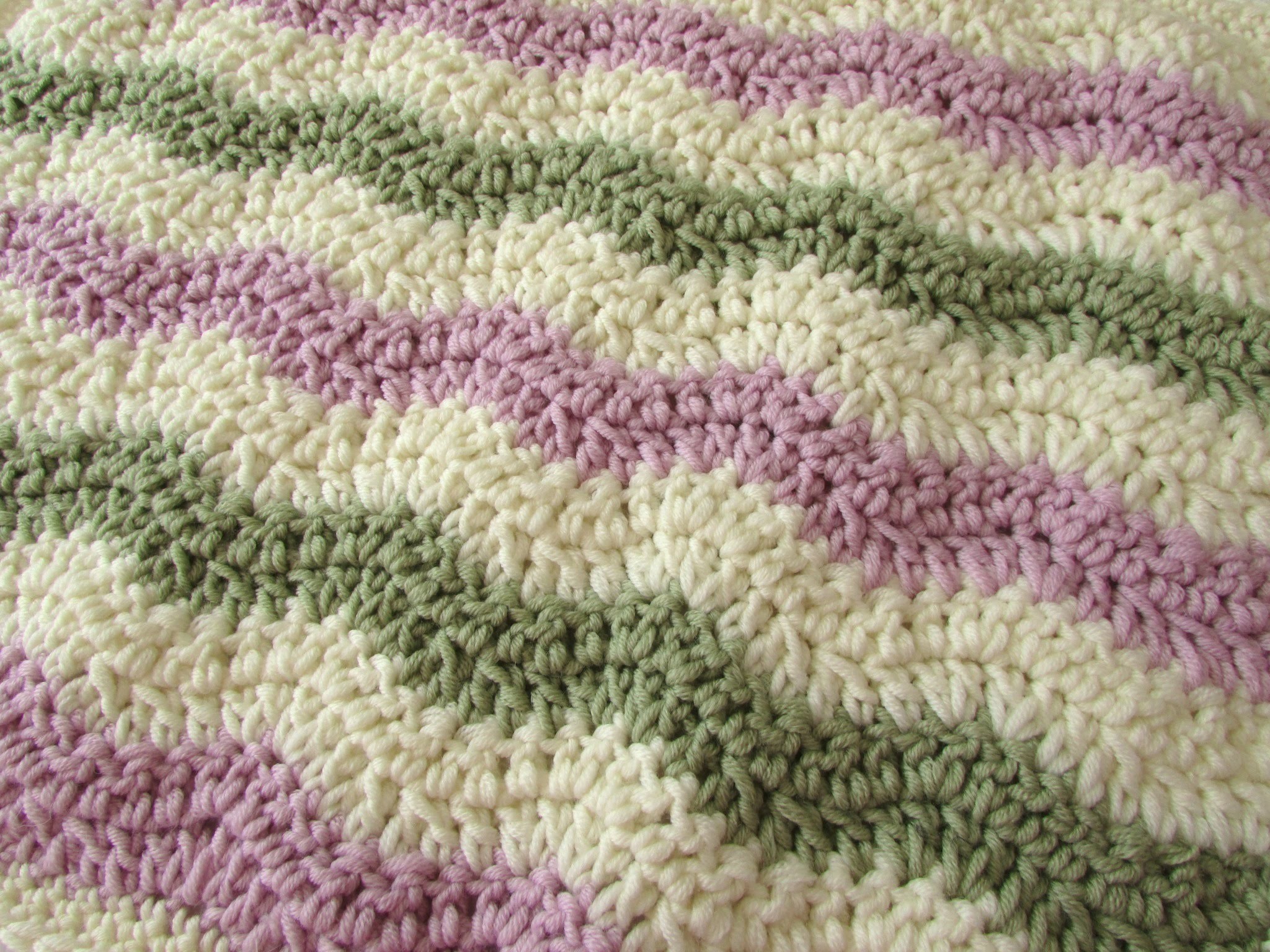 How to crochet a chevron. wave blanket for beginners