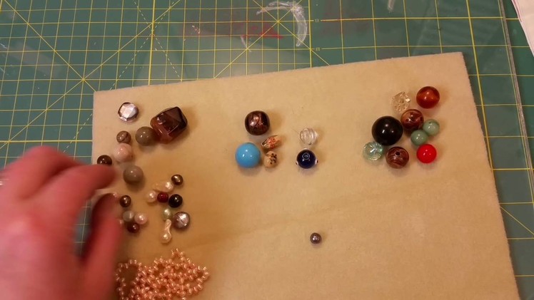 How to tell the difference between GLASS, GEMSTONE, PEARLS, & PLASTIC BEADS
