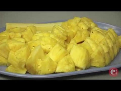 How to cut a pineapple (the "old-fashioned" way)