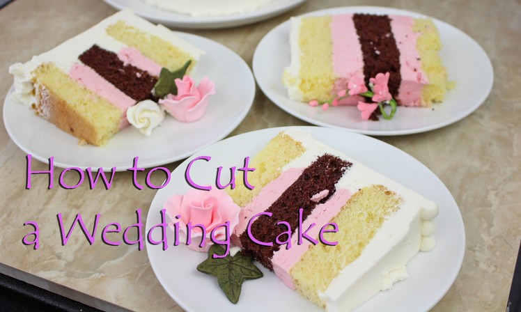 How to Cut a Wedding Cake