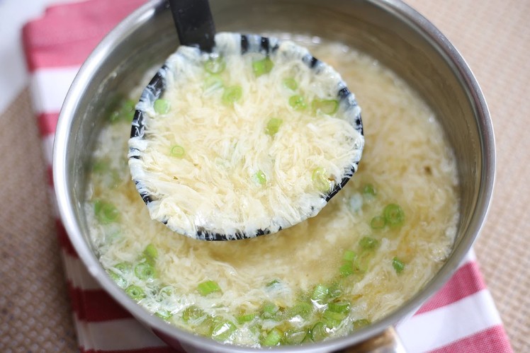 How to Make Chinese Egg Drop Soup : Quick & Easy Egg Drop Soup