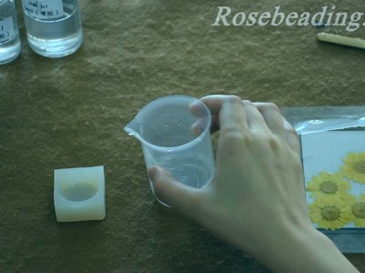 How to Make pressed flower cabochon by silicone mould tutorial