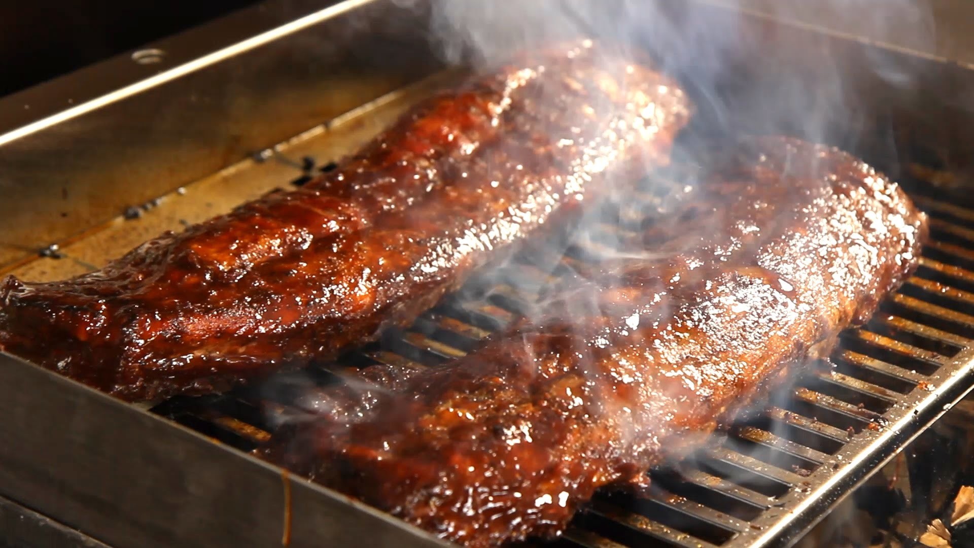 How to Smoke Ribs On the Tec Patio FR Infrared Gas Grill Smoker Rack | BBQGuys.com