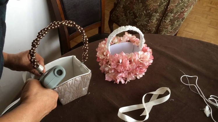 How to make a basket for petals