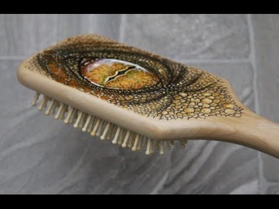 DIY: Reptile Eye Hair Brush