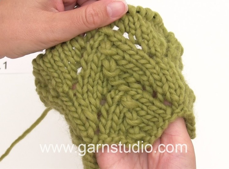DROPS Knitting Tutorial: How to work the neck warmer in DROPS 173-26