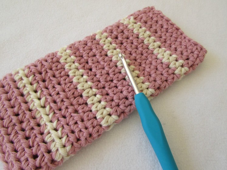 How to crochet a simple glasses case for beginners
