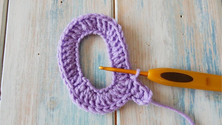 How to crochet the letter Q - Alphabet Series