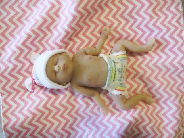 Tutorial: How To Make A Miniature Doll Diaper For Silicone Baby