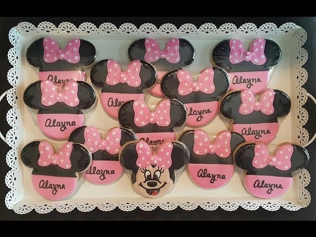 How to decorate Minnie Mouse inspired sugar cookies