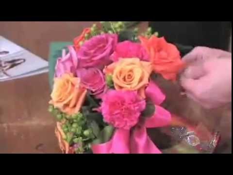 How to Create a Bridesmaid Bouquet!