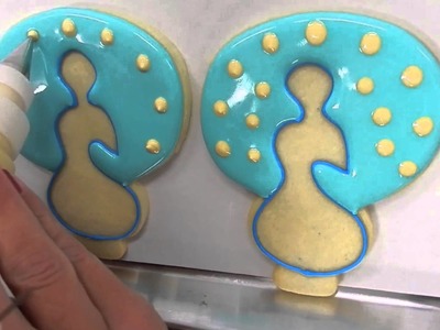 How to Decorate a Peacock Cookie
