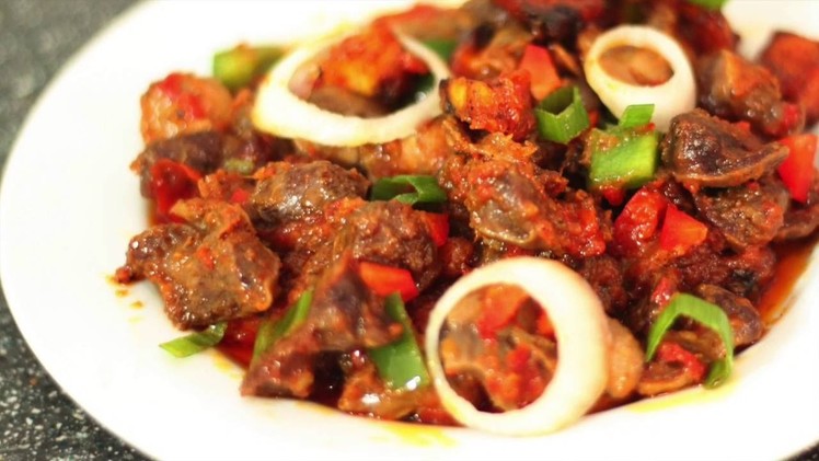 HOW TO: Plantain and gizzard in peppered sauce (DODO GIZZARD)