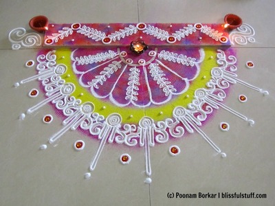 Innovative semi-circle rangoli using paper quilling comb | Diwali special rangoli by Poonam Borkar