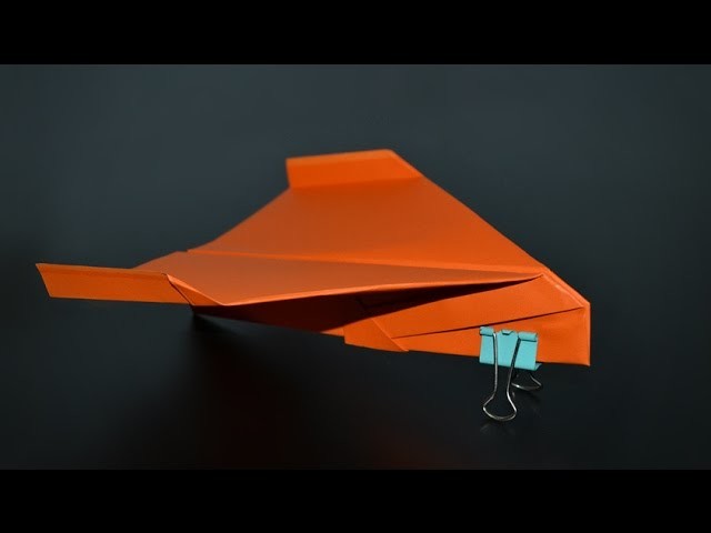 Origami:  Delta Paper Airplane - Instructions in English (BR)