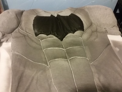 DIY Batman V Superman Costume part 6: Painting the Muscle suit and finishing the pants.