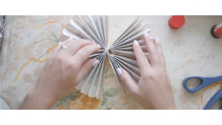 DIY  Paper Rosettes HD