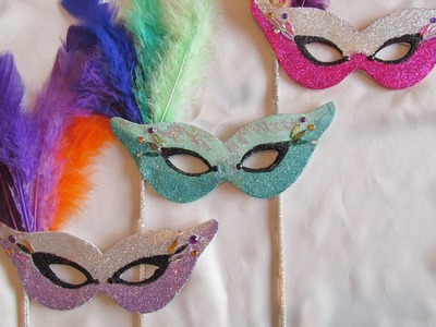 DIY Mardi Gras style ‎masks‬ with Fine Glitter