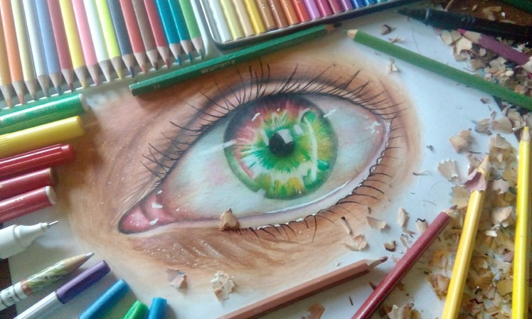 How to draw a realistic eye-colored pencil drawing
