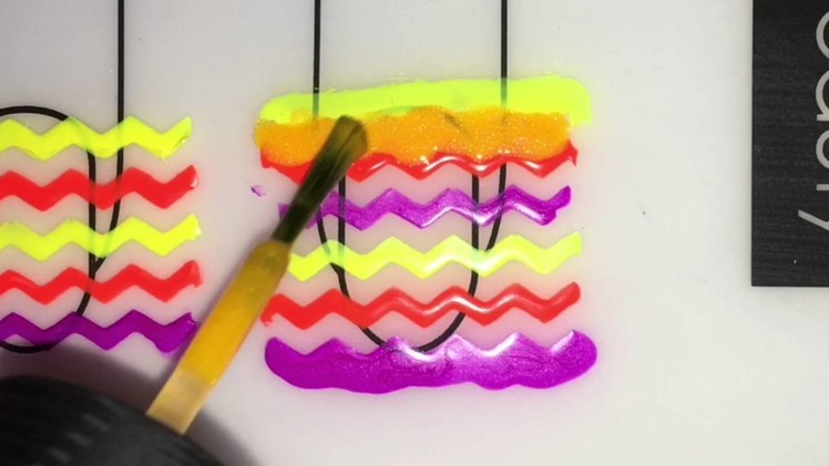 Neon Chevrons Nail Art - DIY