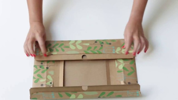 How to Fold a ReadyWrap Gift Box